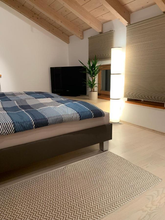 Alpenblick Nahe Muenchen Mit Outdoor Whirlpool - 21 Min Von Muenchen Mit Zug Assling Exterior photo